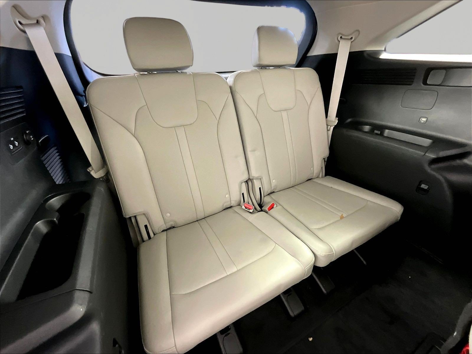 2023 Kia Sorento SX - Photo 29