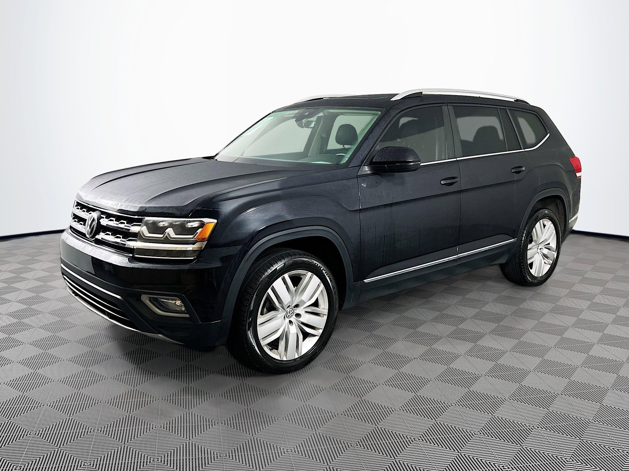 2019 Volkswagen Atlas V6 SEL photo 2