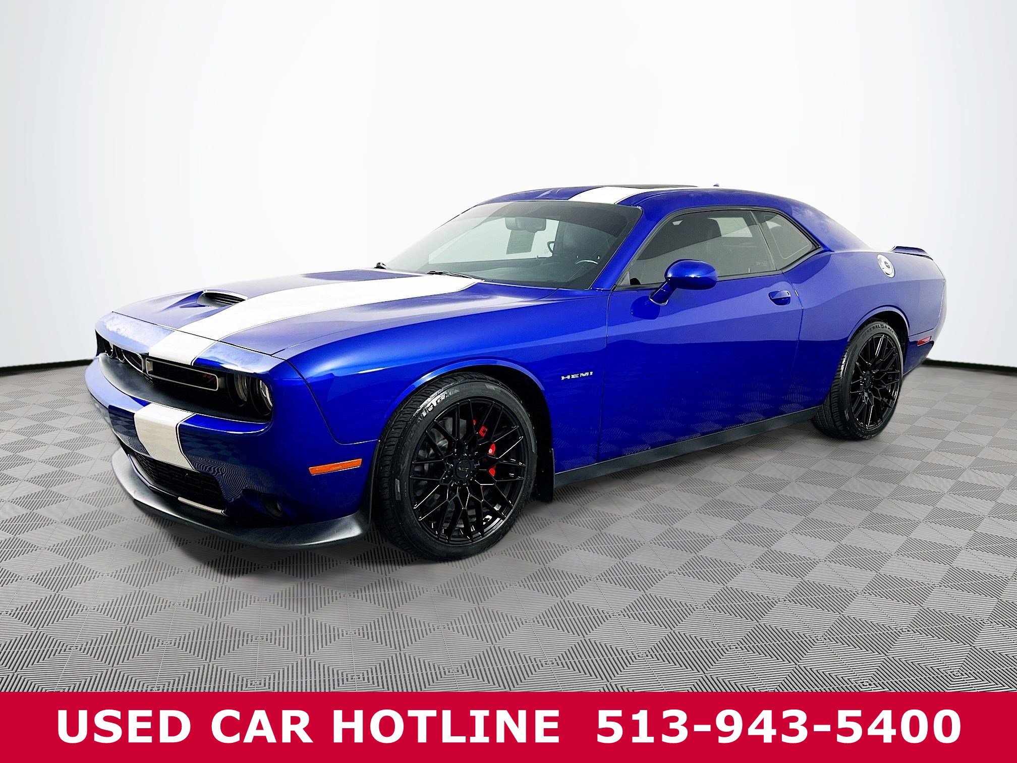 2021 Dodge Challenger R/T photo 2