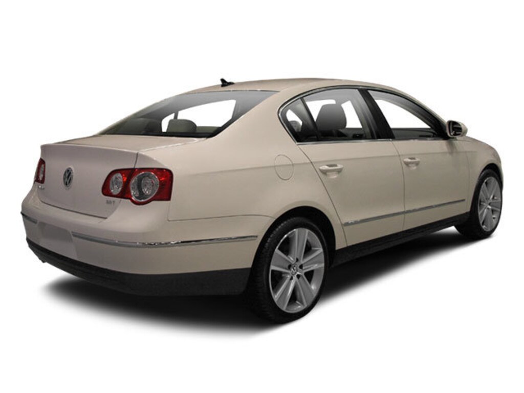 Used 2010 Volkswagen Passat Sedan Komfort Sedan