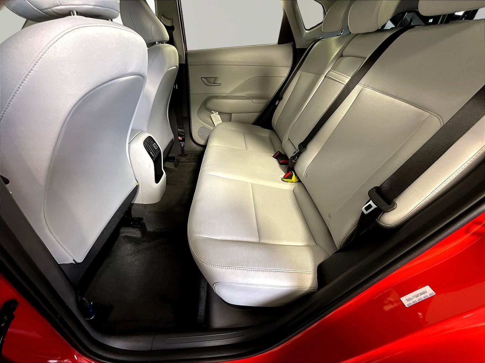 2025 Hyundai Kona SEL - Photo 20