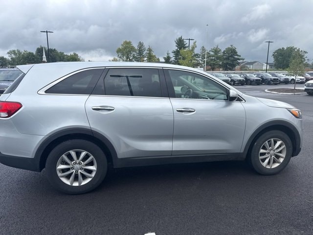 Used 2018 Kia Sorento L with VIN 5XYPG4A37JG396272 for sale in Batavia, OH