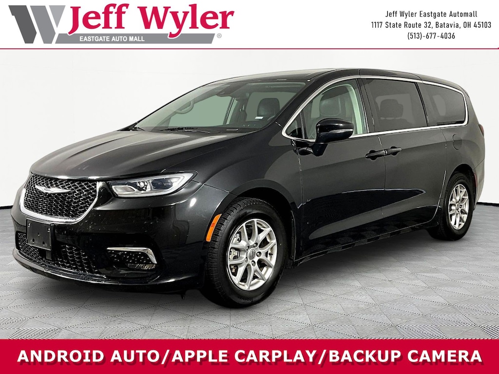 Used 2023 Chrysler Pacifica Touring L Van Passenger Van