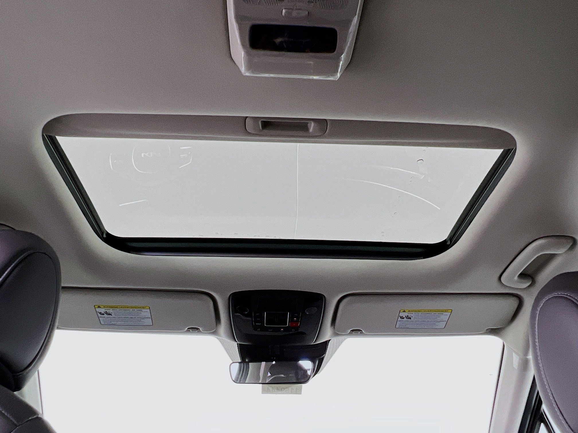2025 Kia Carnival SX - Photo 29