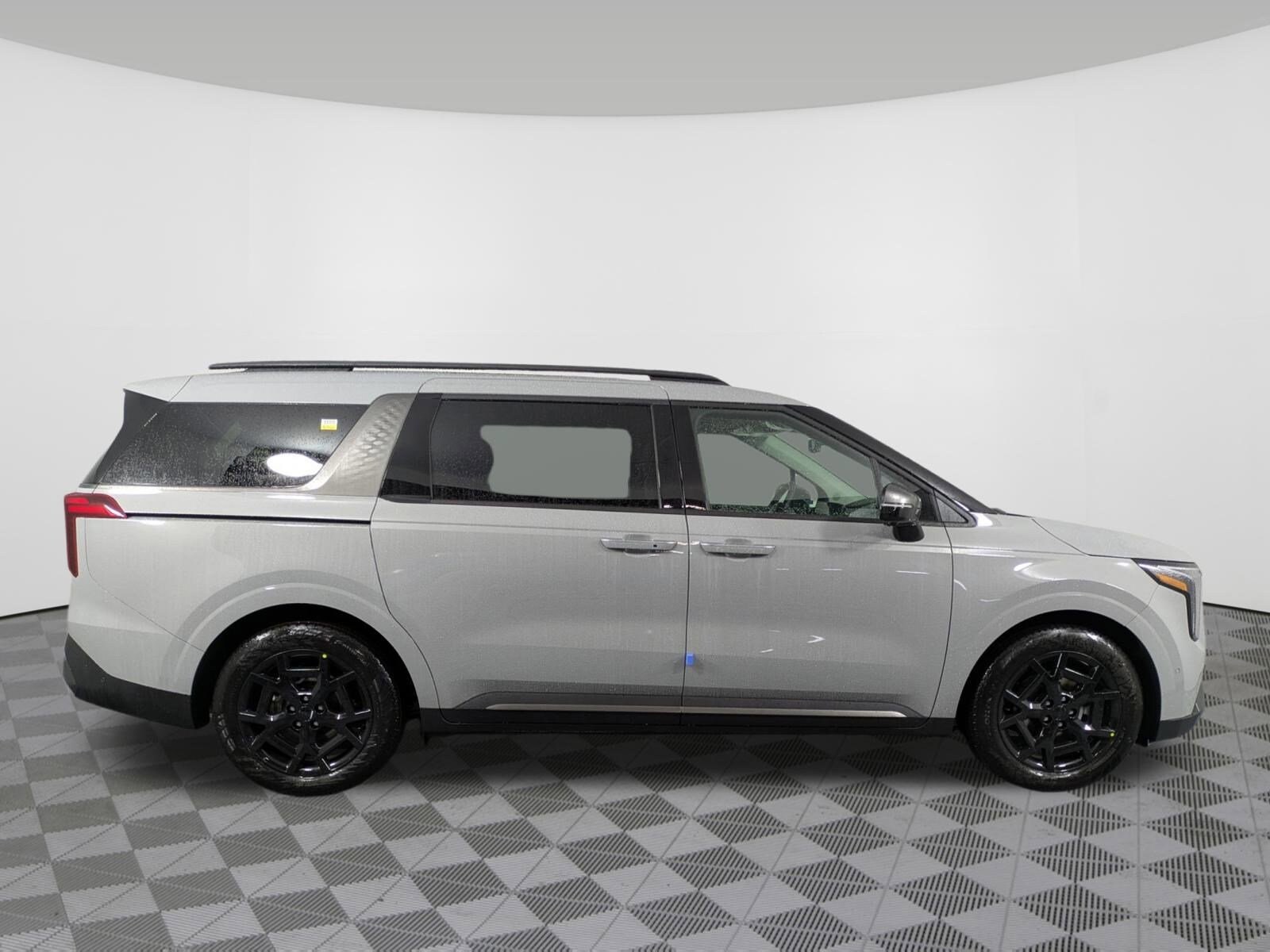 2025 Kia Carnival SX Prestige photo 2