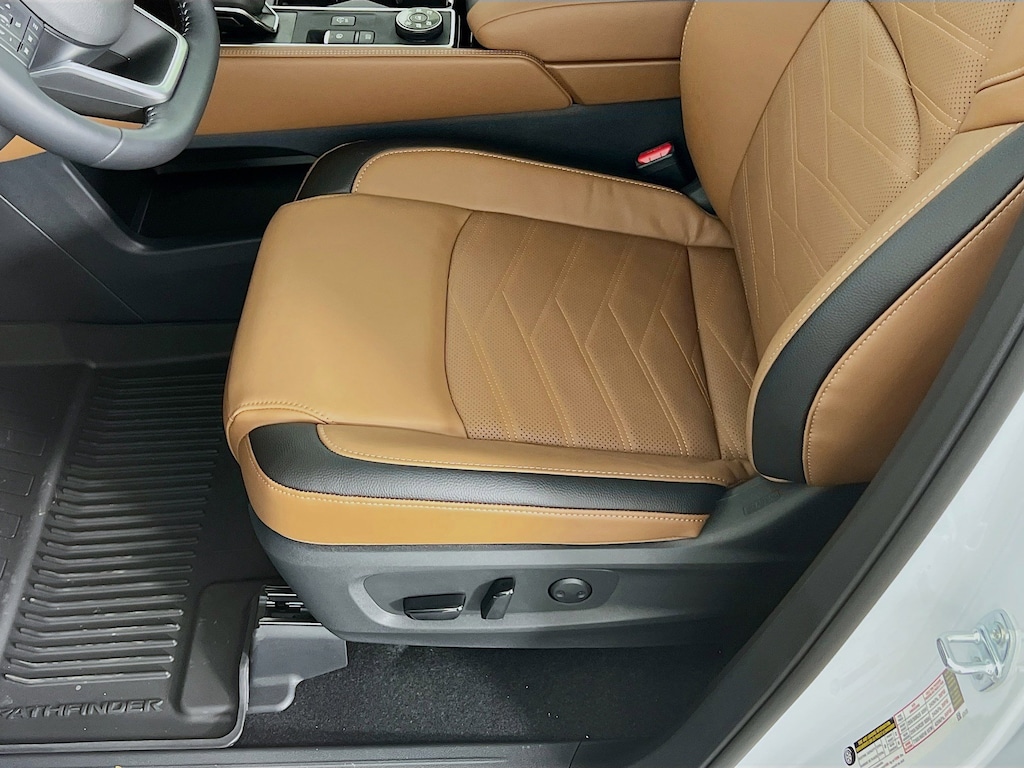 New 2025 Nissan Pathfinder Platinum SUV