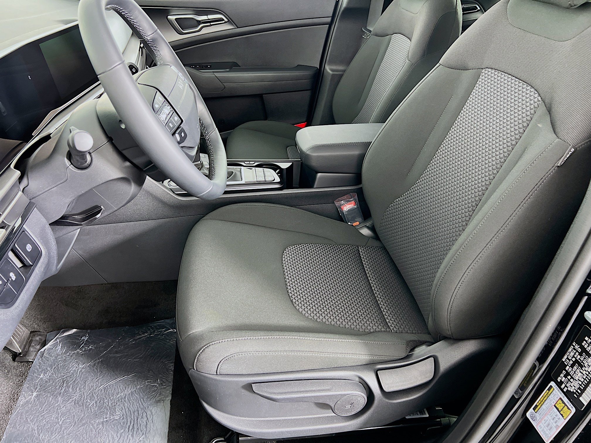 2026 Kia Sportage LX photo 3
