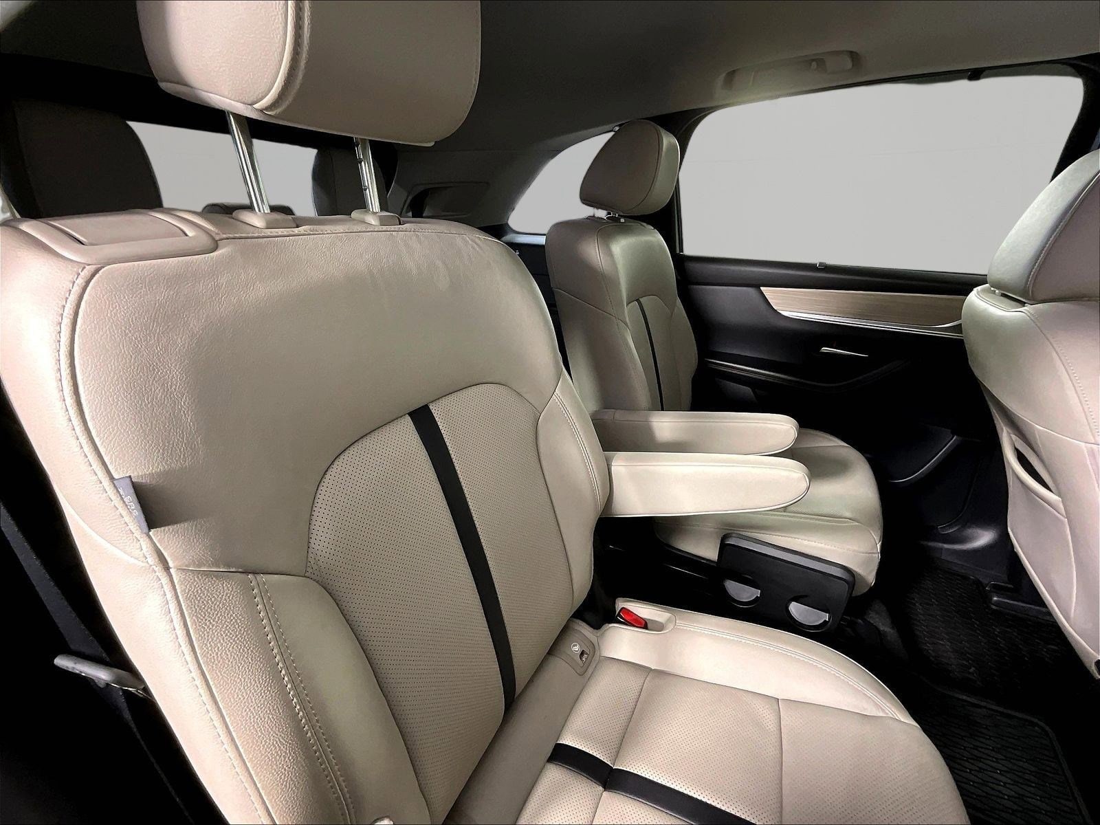 2025 Mazda CX-90 Preferred Package - Photo 23