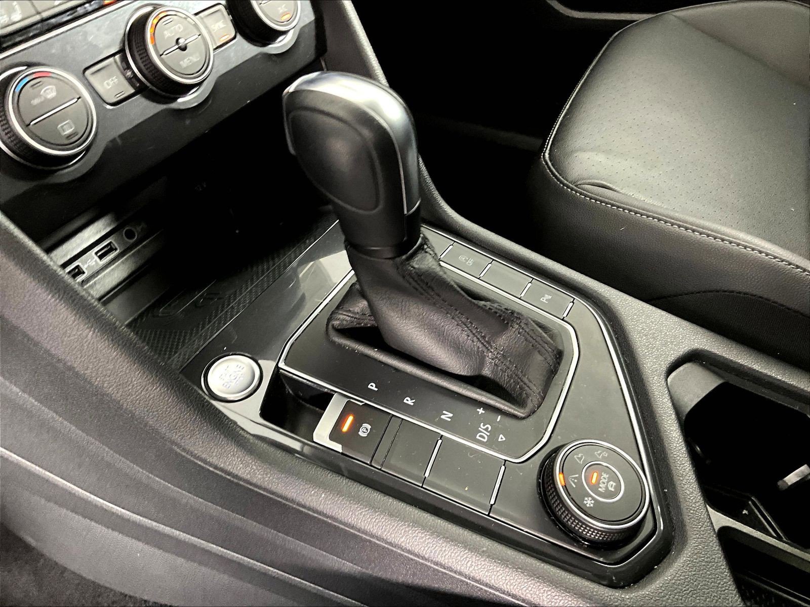 2020 Volkswagen Tiguan SEL - Photo 16