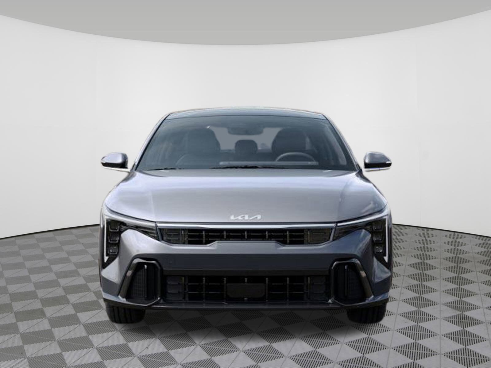 2025 Kia K4 GT-Line photo 2