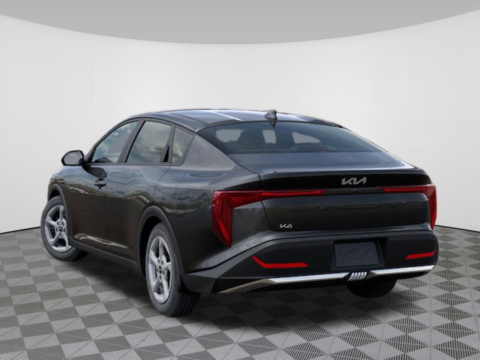2025 Kia K4 LXS photo 4