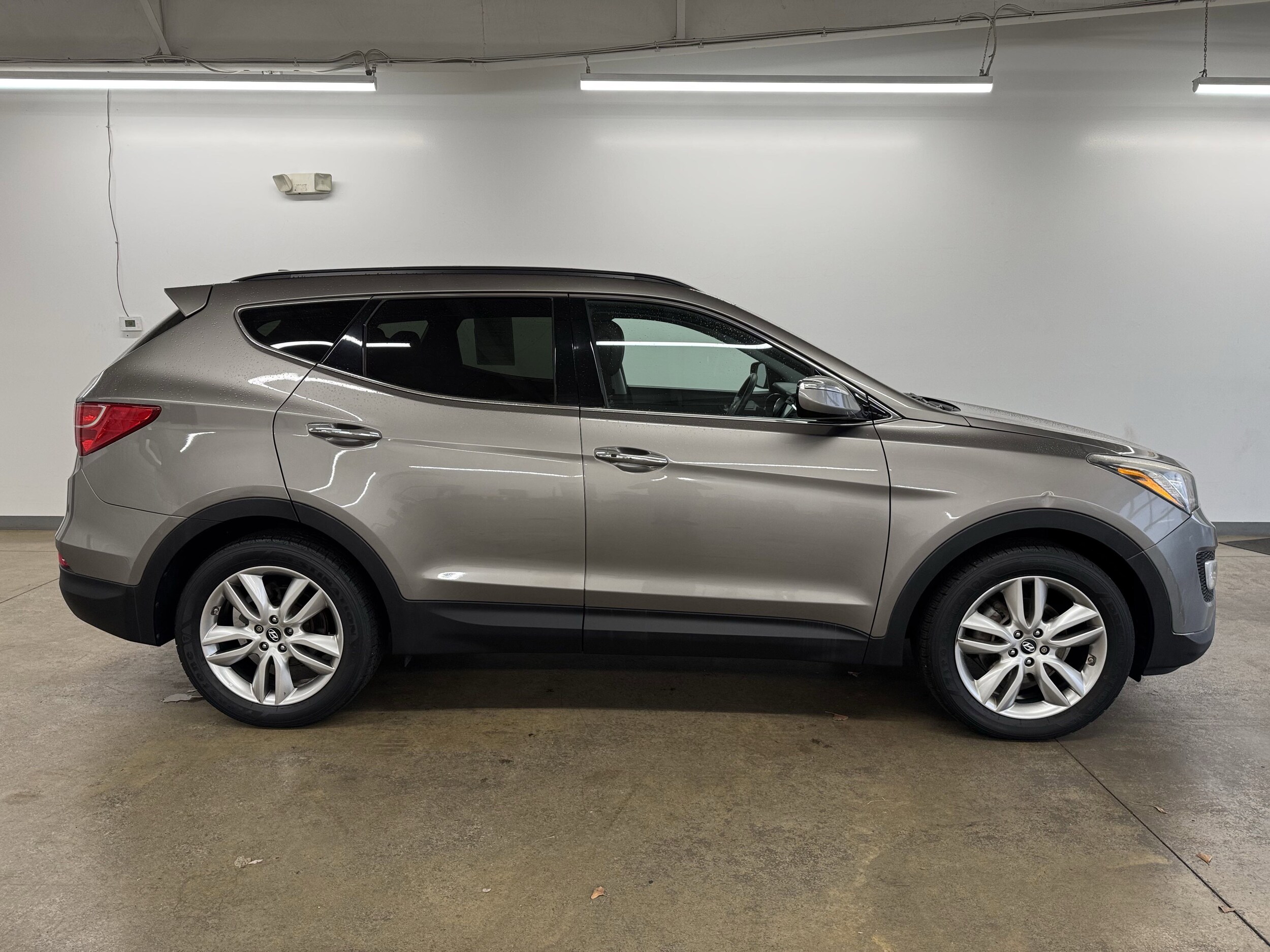 2014 Hyundai Santa Fe Sport 2.0T photo 2