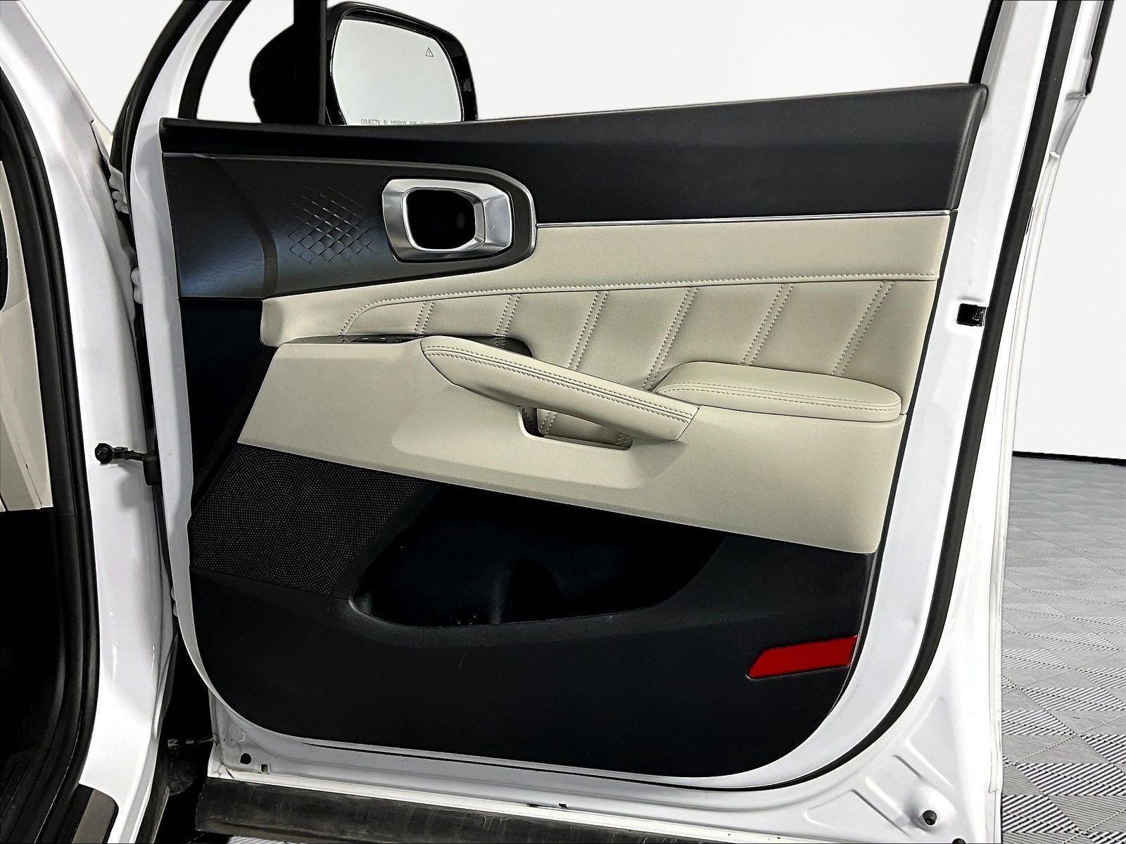 2023 Kia Sorento SX - Photo 32