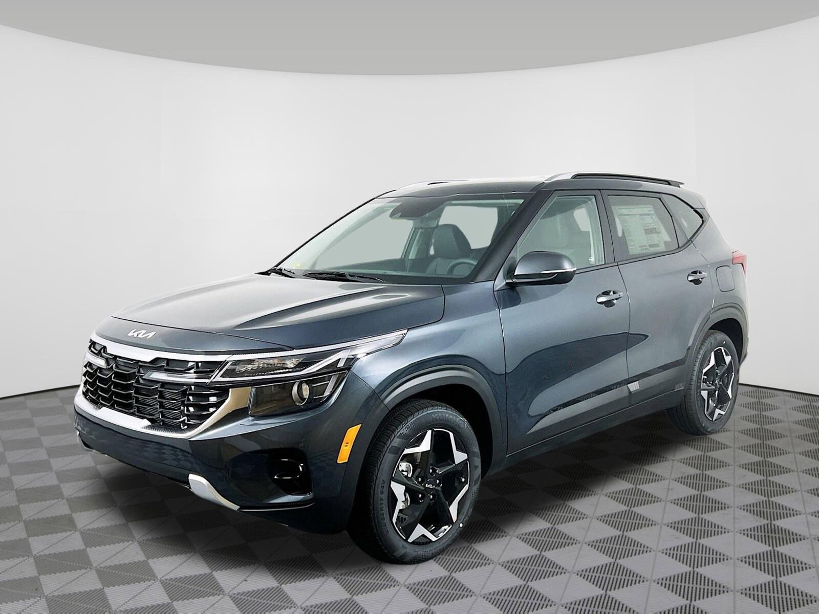 2026 Kia Seltos S photo 2