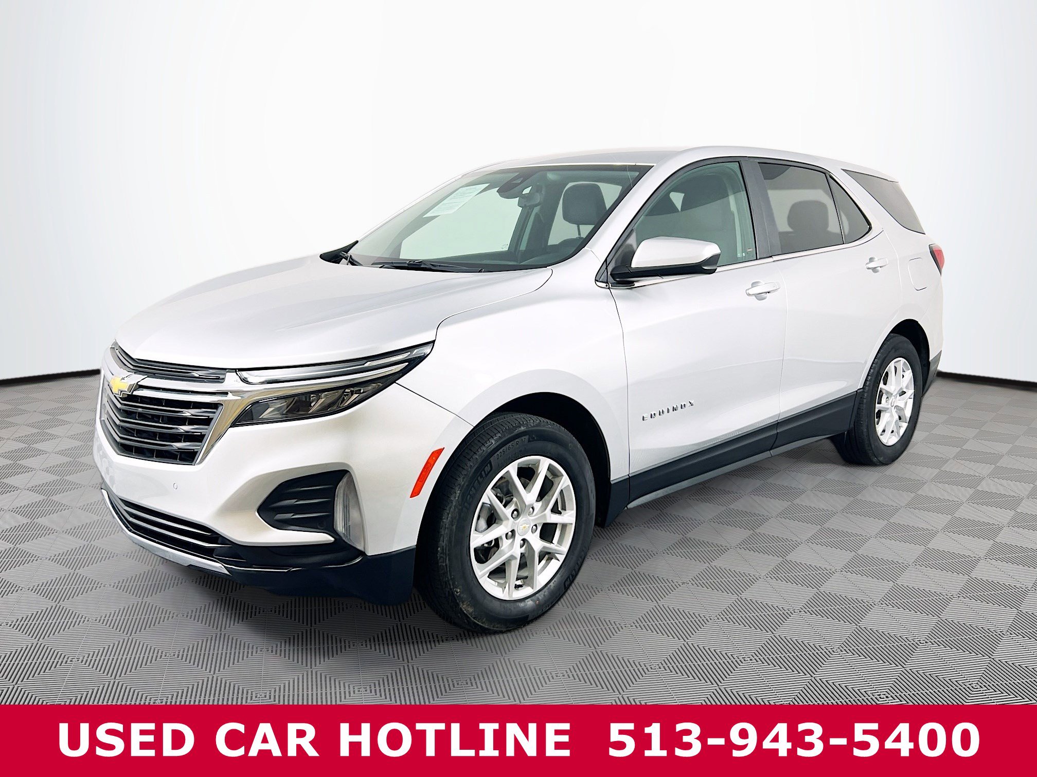 2022 Chevrolet Equinox LT photo 2