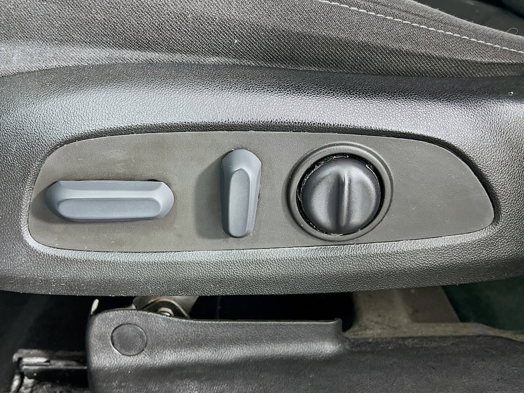 Used 2022 Chevrolet Traverse LT Cloth SUV