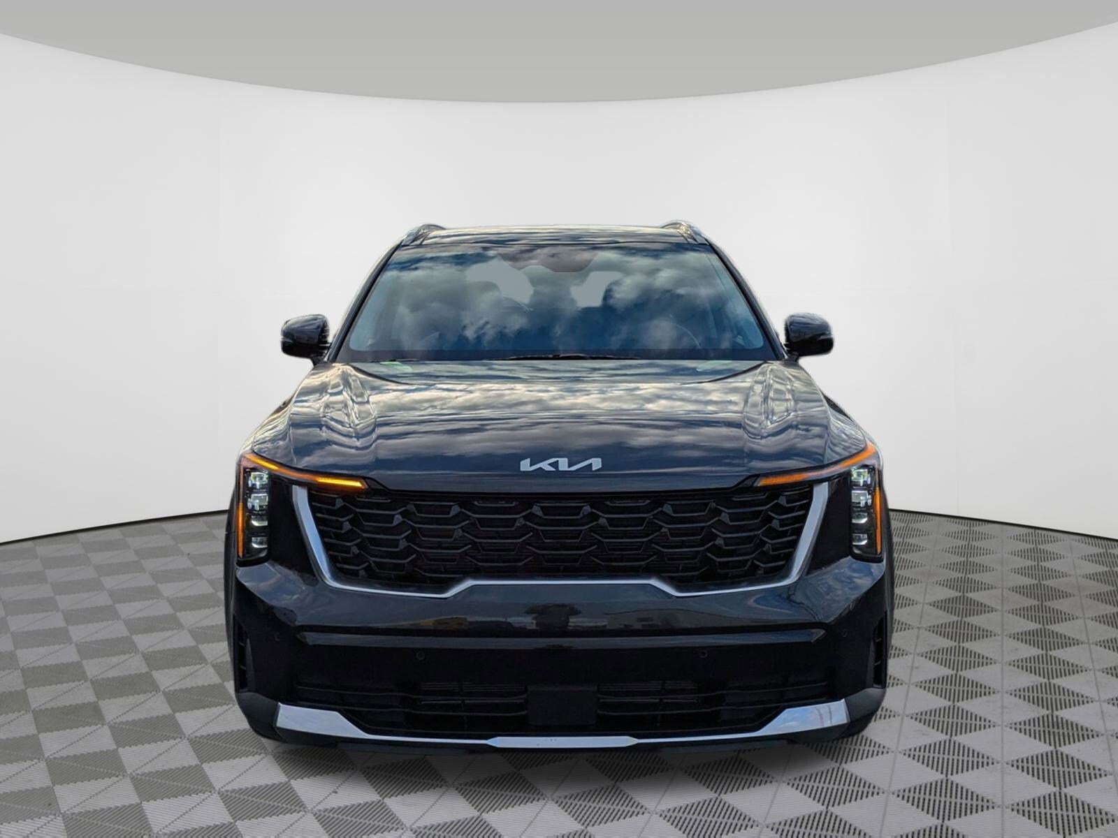 2025 Kia Sorento S photo 3