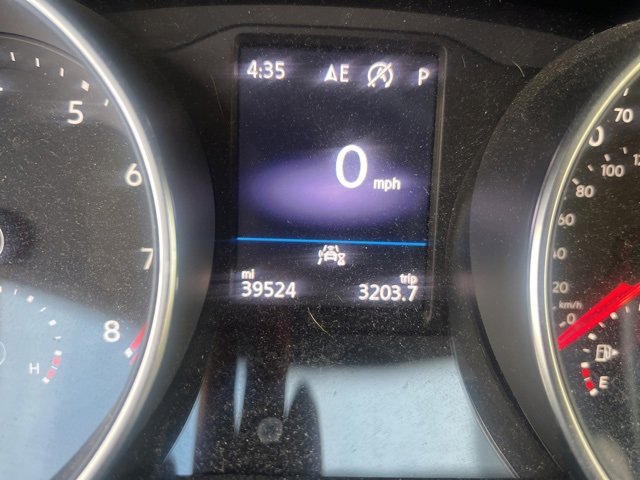 2021 Volkswagen Tiguan SE photo 3