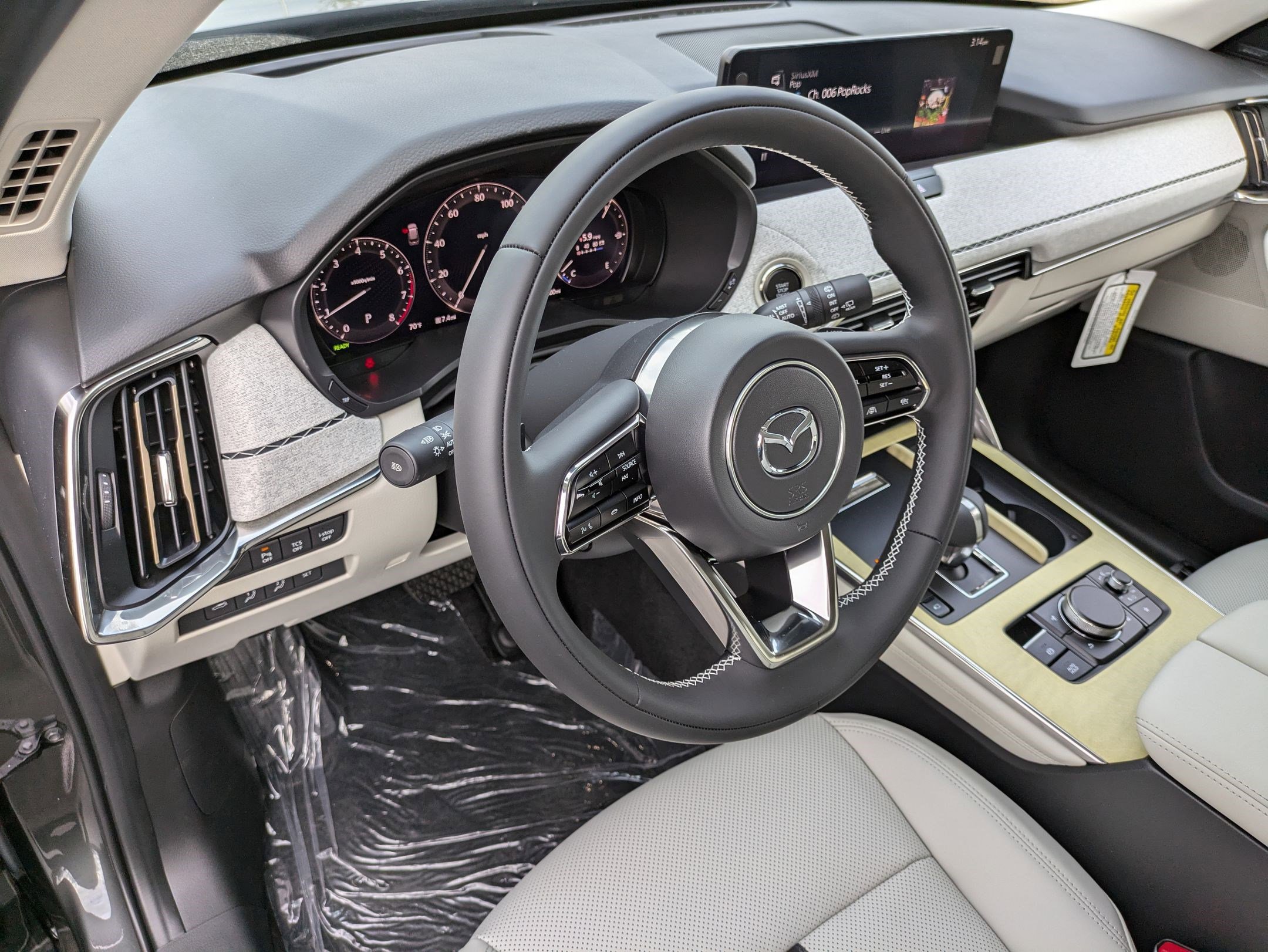 2025 Mazda CX-90 Premium Plus photo 4