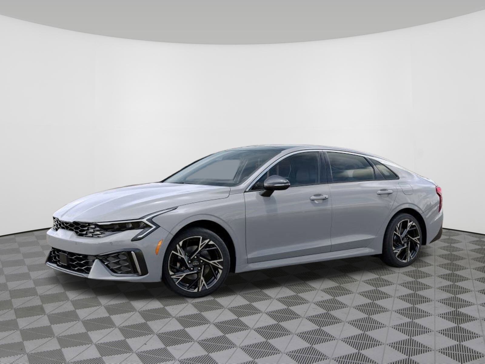2025 Kia K5 GT-Line photo 3