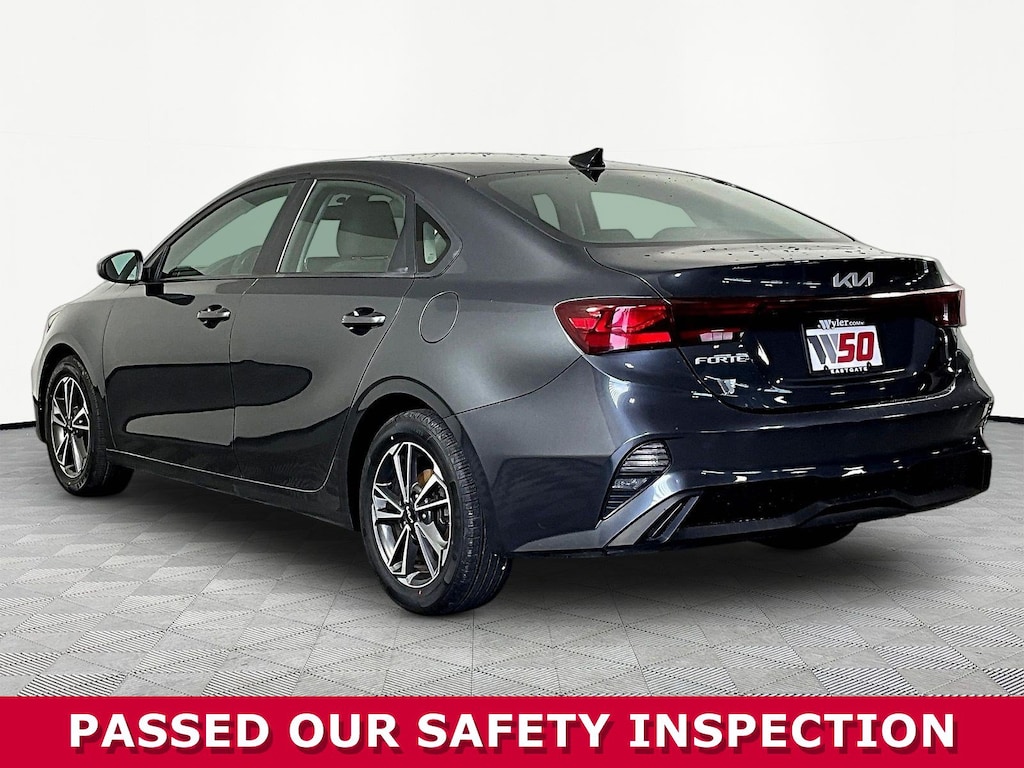 Used 2022 Kia Forte LXS Sedan