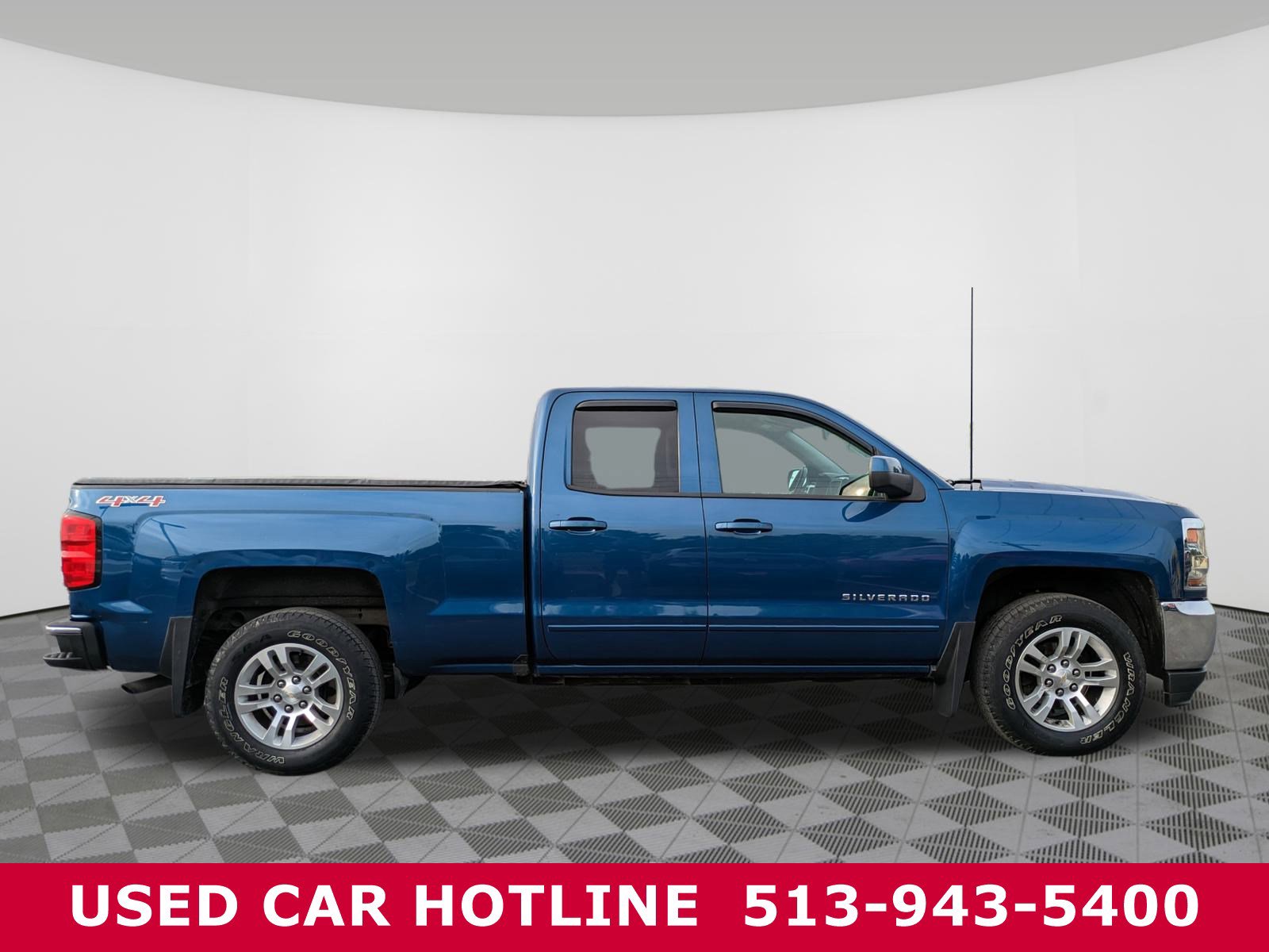 Used 2016 Chevrolet Silverado 1500 LT with VIN 1GCVKRECXGZ424833 for sale in Batavia, OH