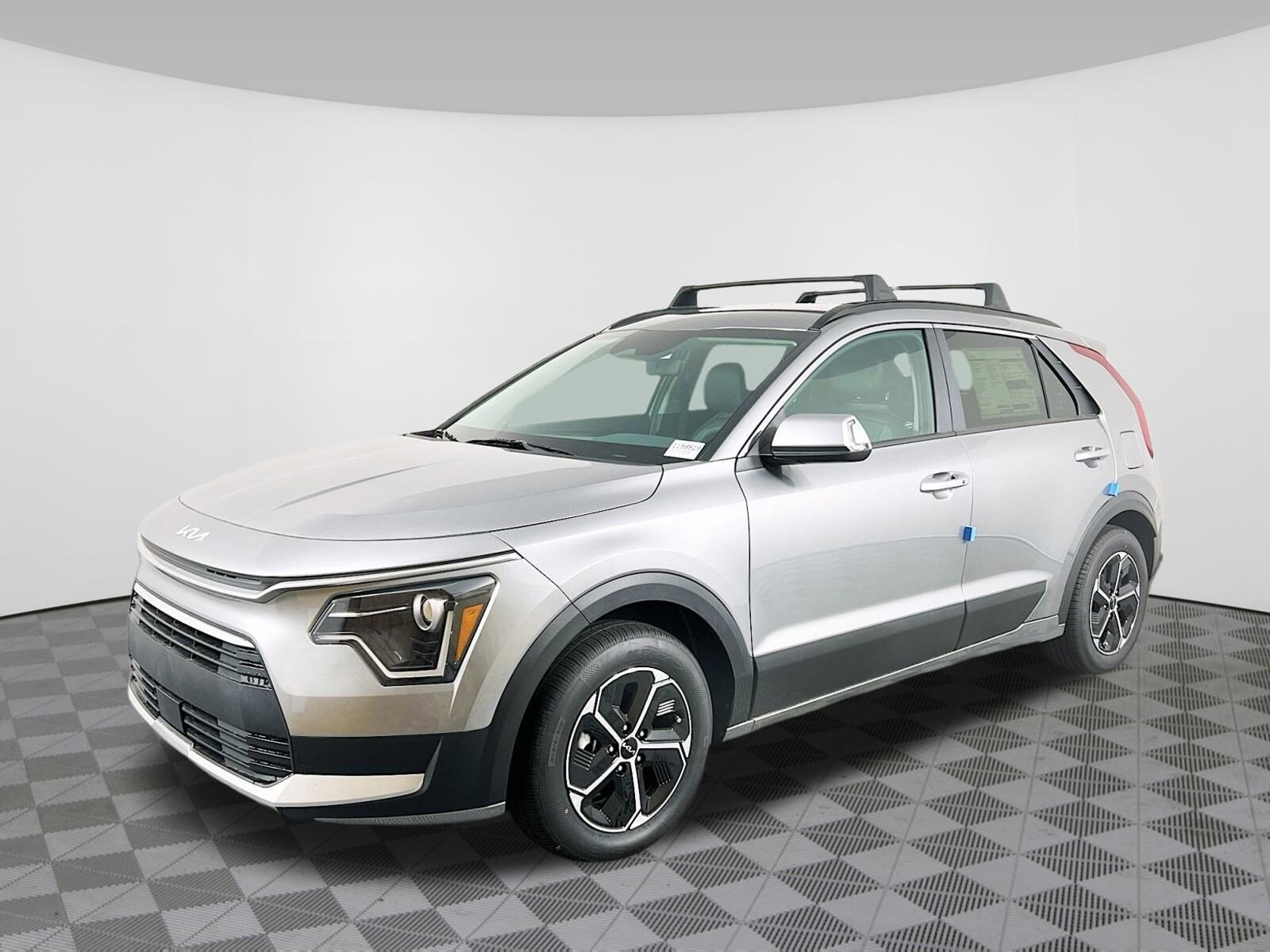 2025 Kia Niro EX photo 2