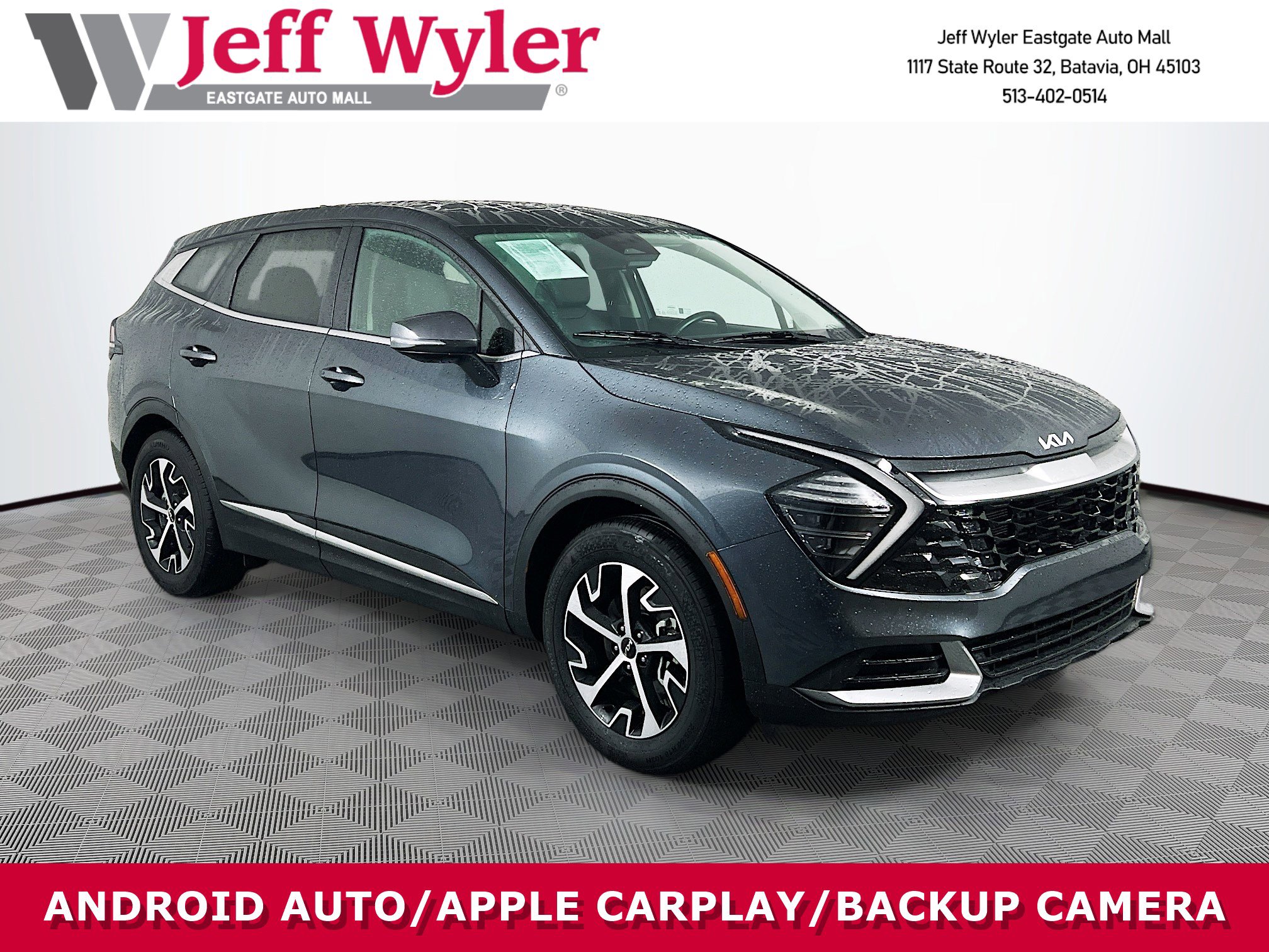 2024 Kia Sportage EX's photo