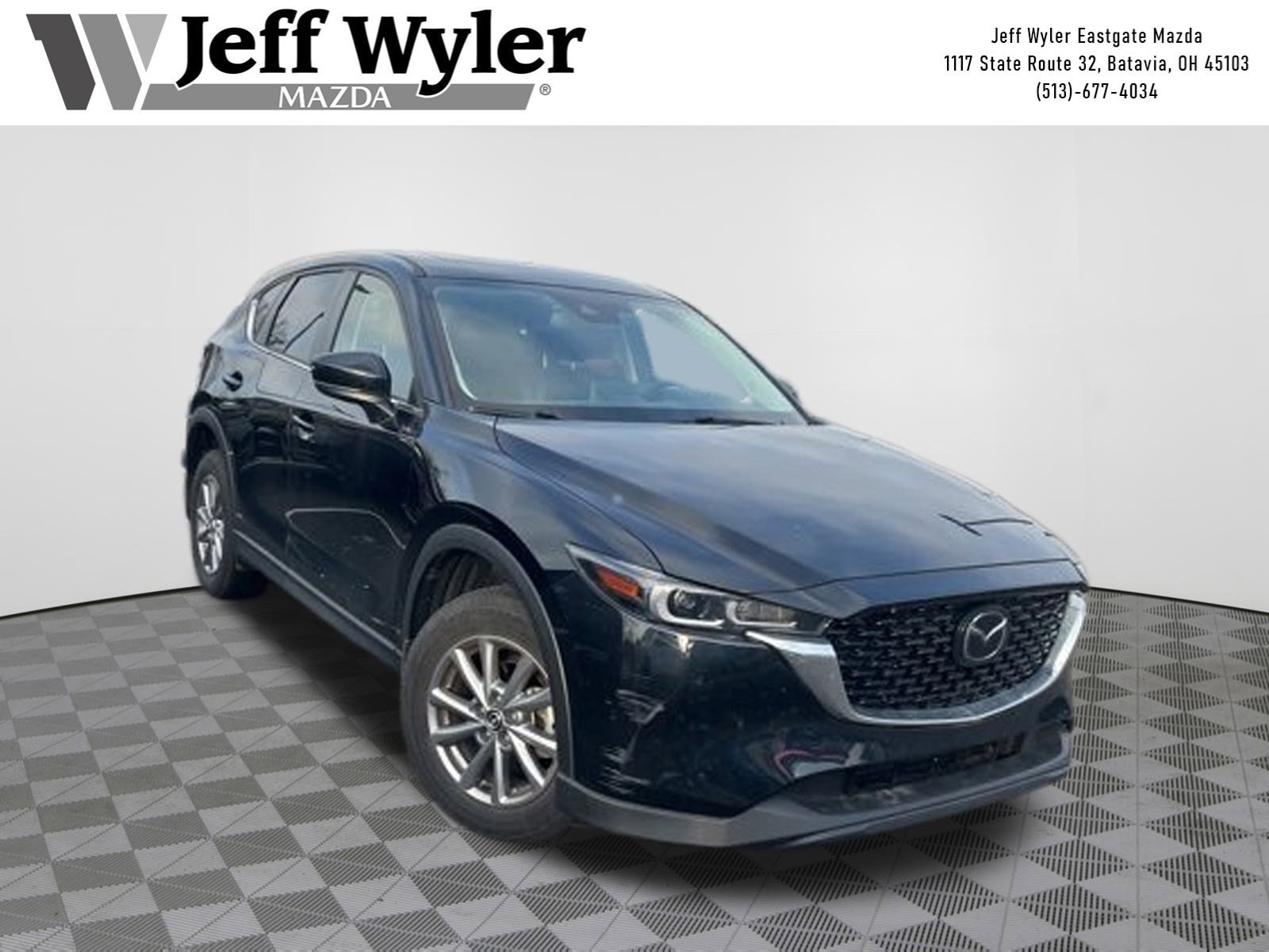 2023 Mazda CX-5 S Preferred package's photo