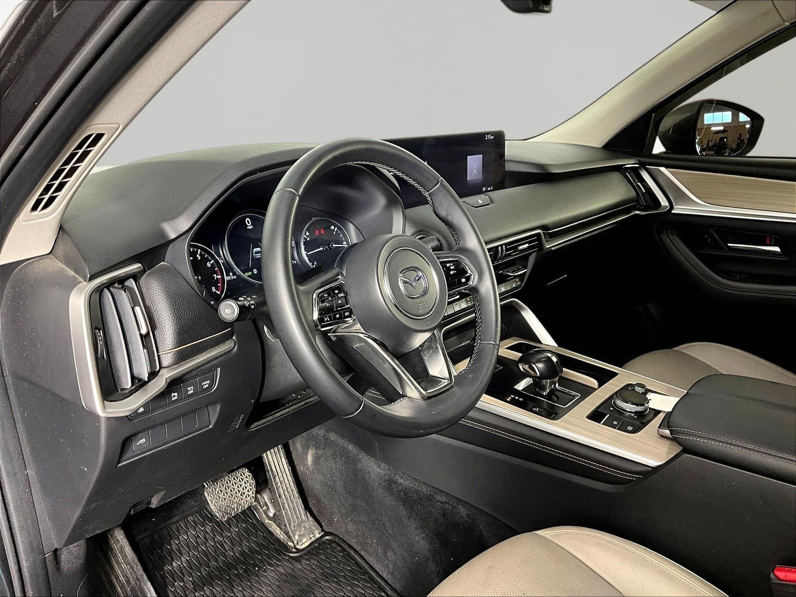 2025 Mazda CX-90 Preferred Package - Photo 15