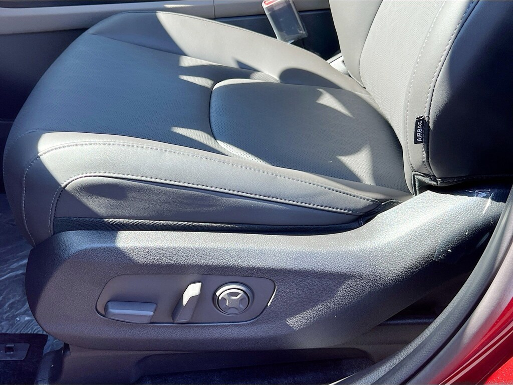 New 2026 Kia Carnival LXS Van Passenger Van