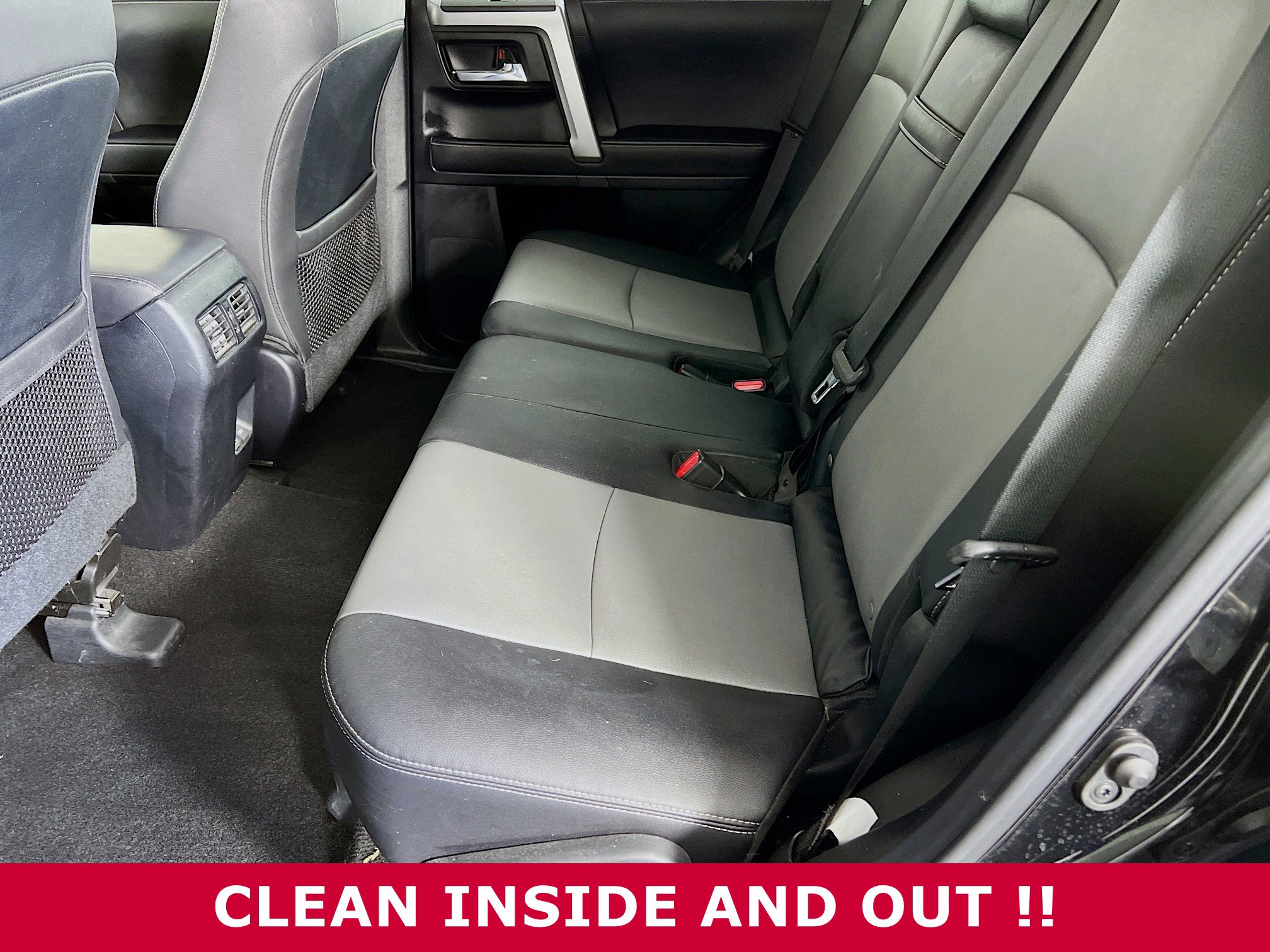 2023 Toyota 4Runner SR5 Premium photo 4