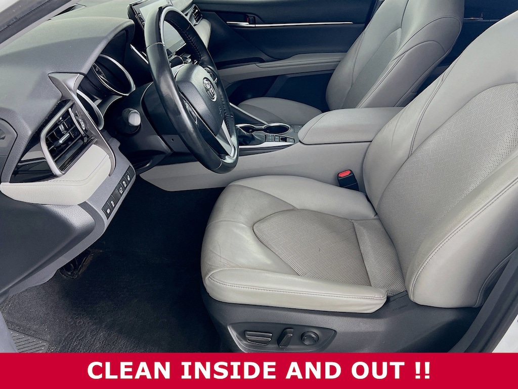 Used 2022 Toyota Camry Hybrid XLE Sedan