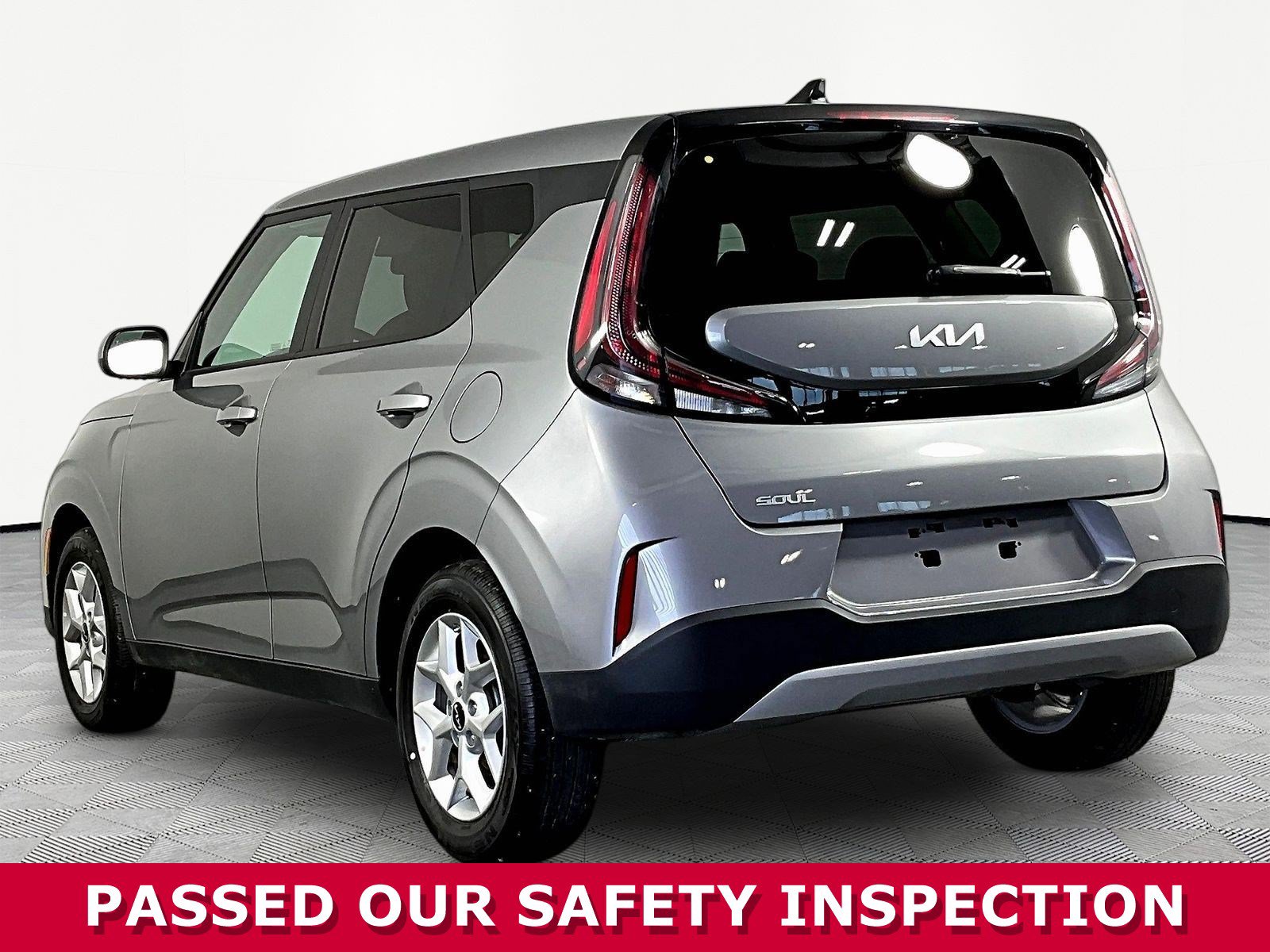 2025 Kia Soul LX - Photo 4