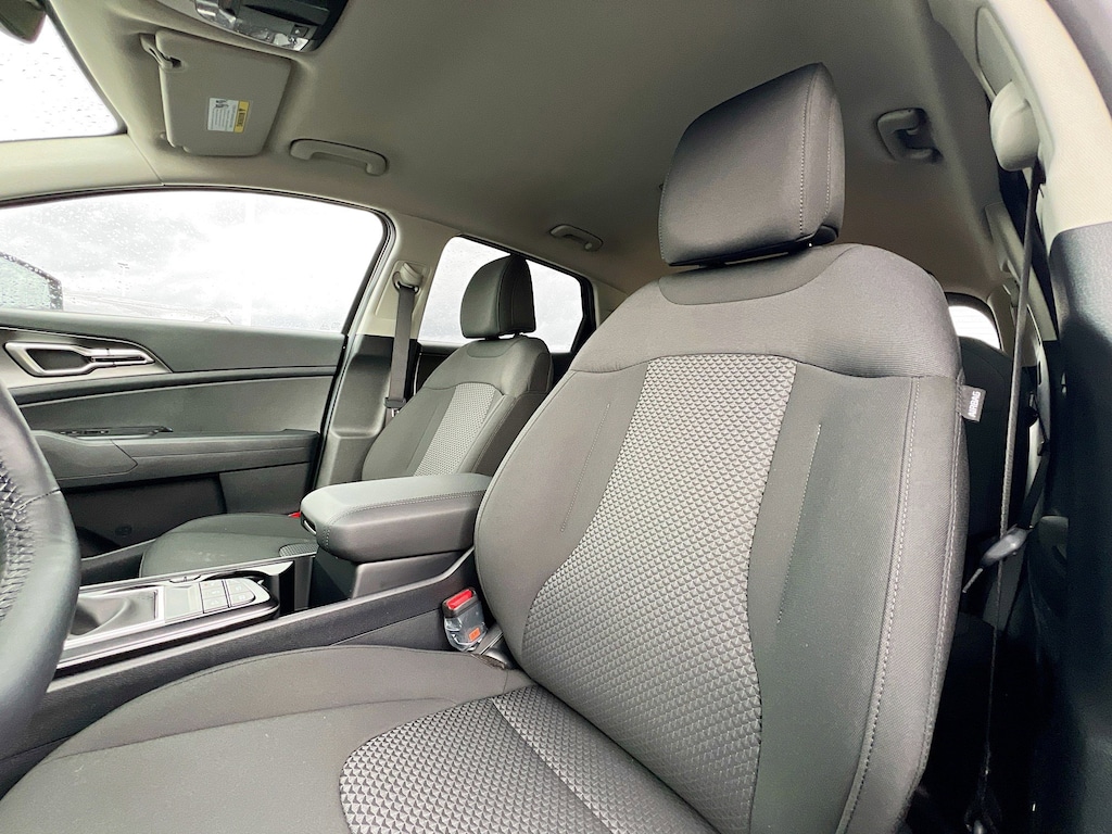 New 2026 Kia Sportage LX SUV