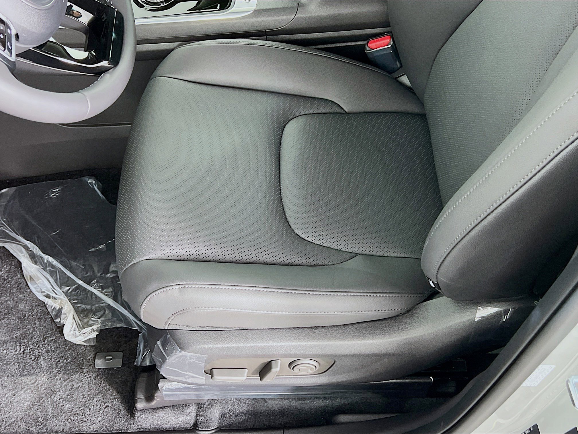 2026 Kia Carnival SX Prestige photo 4