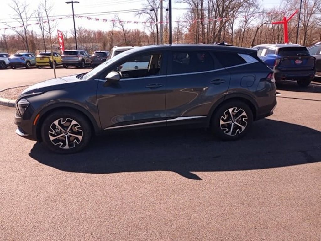 Used 2025 Kia Sportage EX SUV