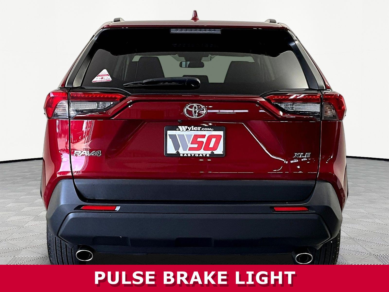 2023 Toyota RAV4 XLE - Photo 7
