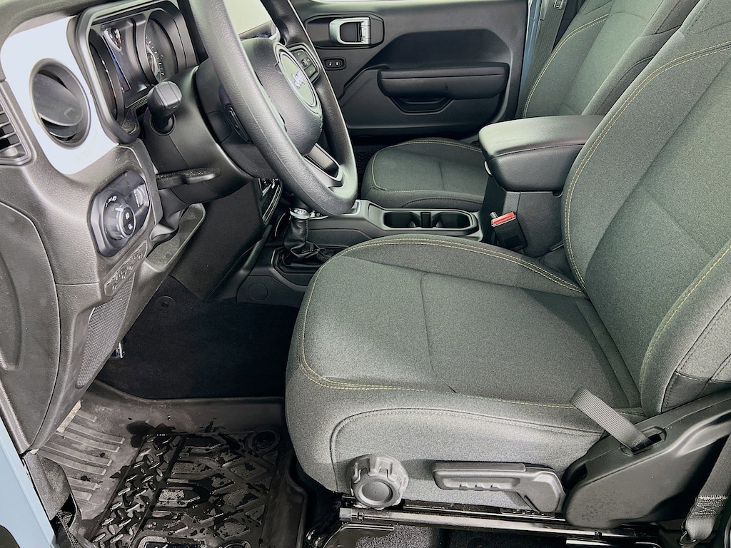 Used 2025 Jeep Gladiator Nighthawk Truck Crew Cab