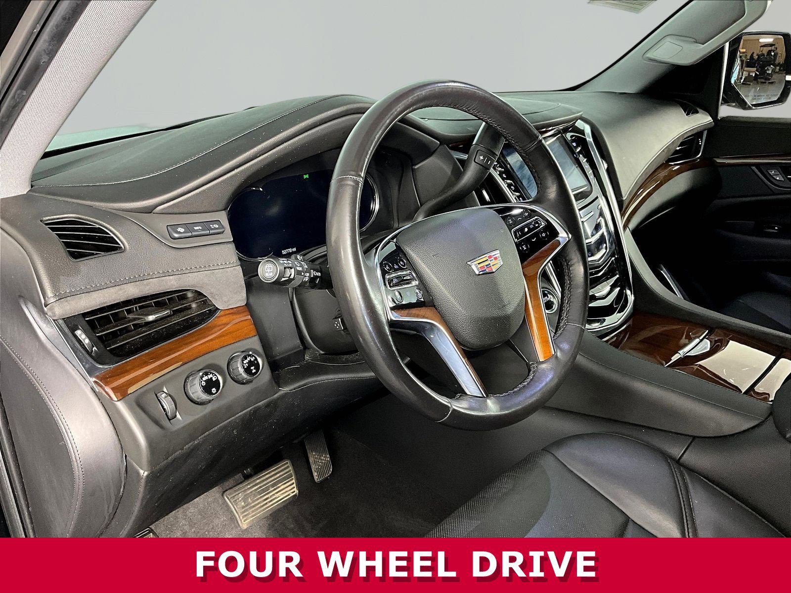2020 Cadillac Escalade Luxury - Photo 14