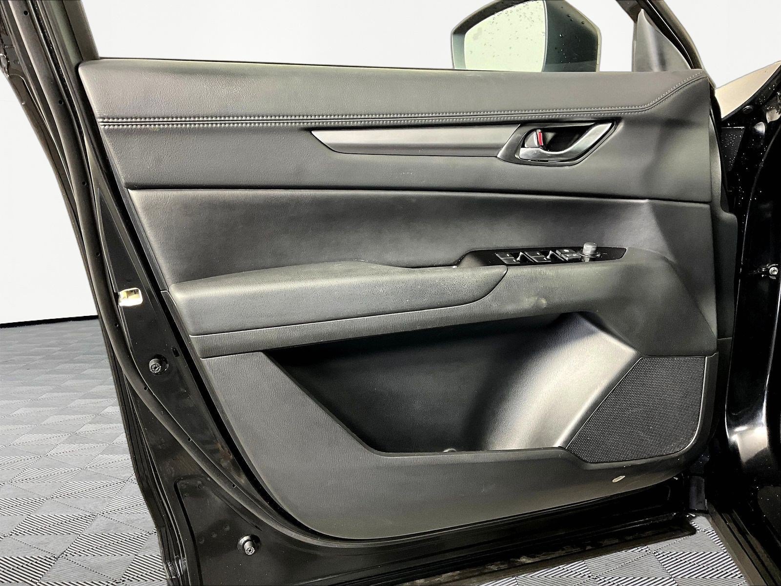 2023 Mazda CX-5 S Select Package - Photo 17