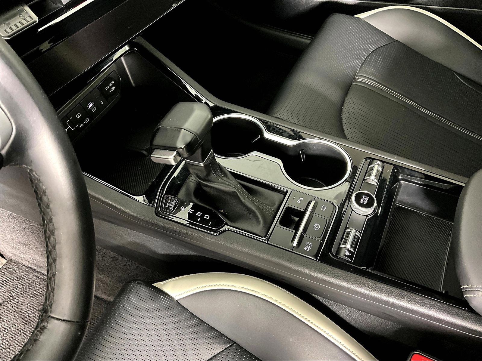 2026 Kia K5 GT-Line - Photo 16