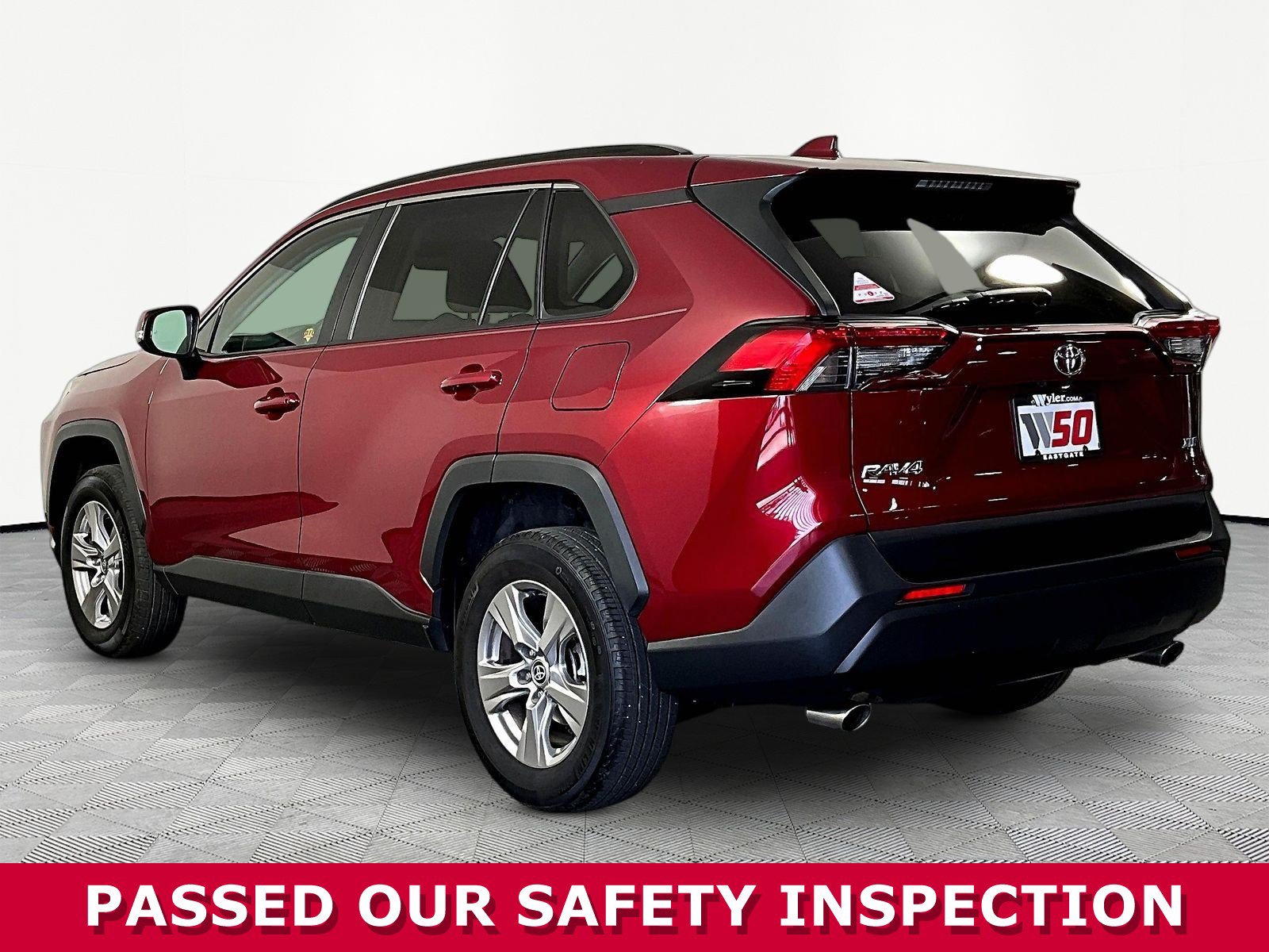 2023 Toyota RAV4 XLE - Photo 5