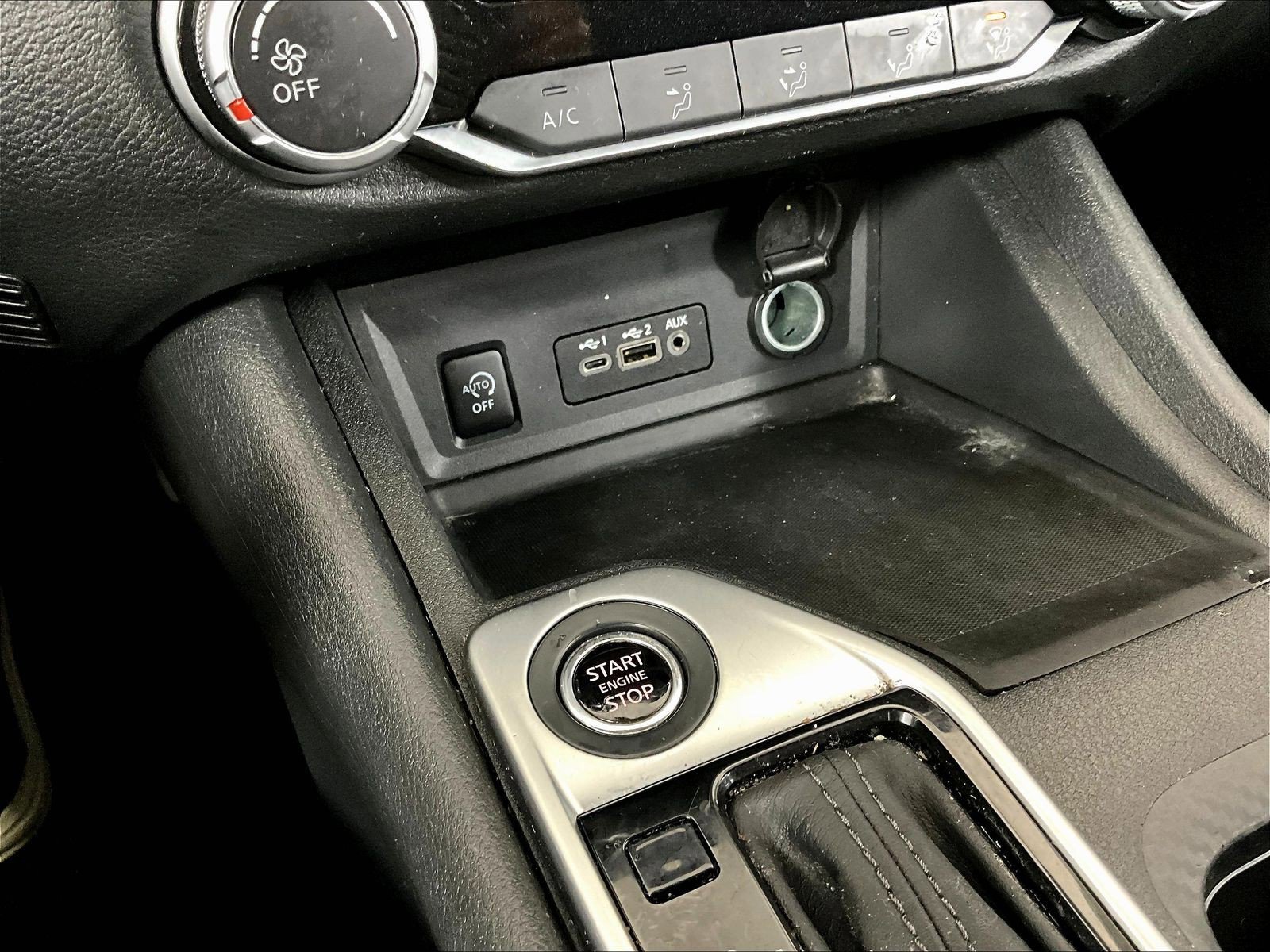 2025 Nissan Sentra SV - Photo 14