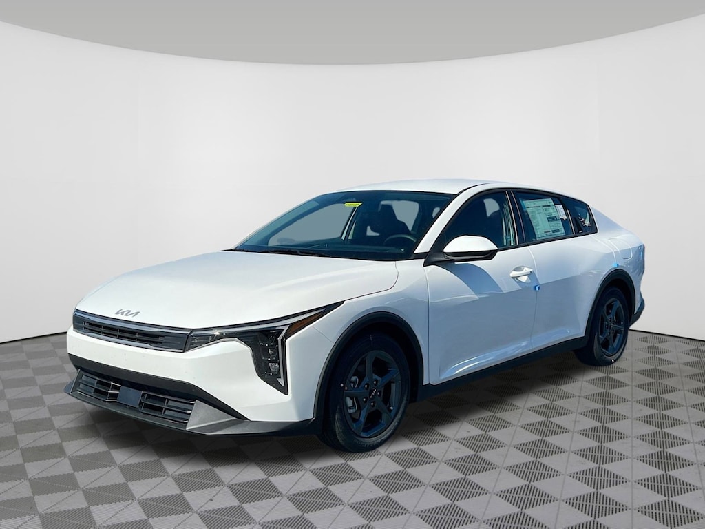 New 2025 Kia K4 LXS Sedan