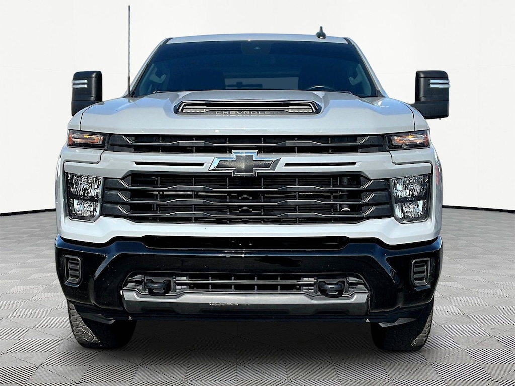 Used 2025 Chevrolet Silverado 2500HD Custom Truck Crew Cab
