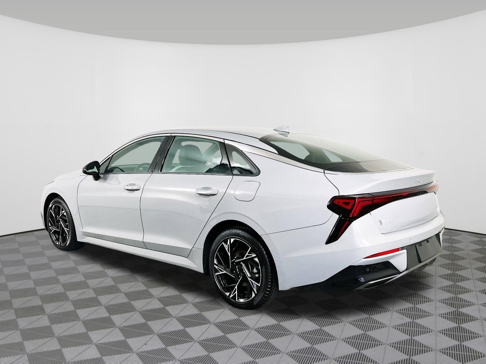 2025 Kia K5 GT-Line - Photo 31