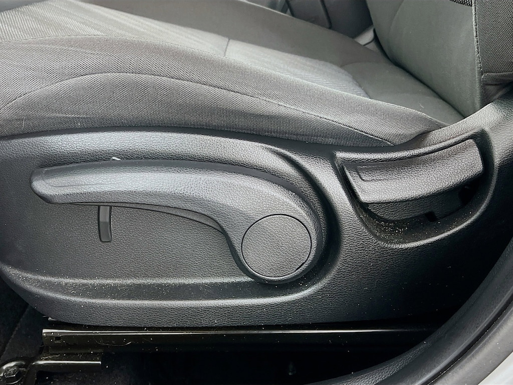 Used 2023 Kia Seltos LX SUV