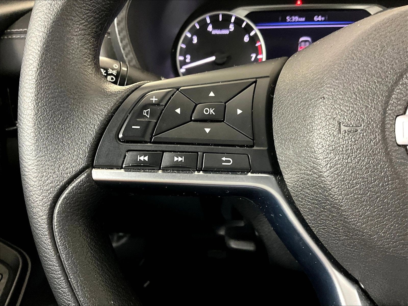 2025 Nissan Sentra SV - Photo 10