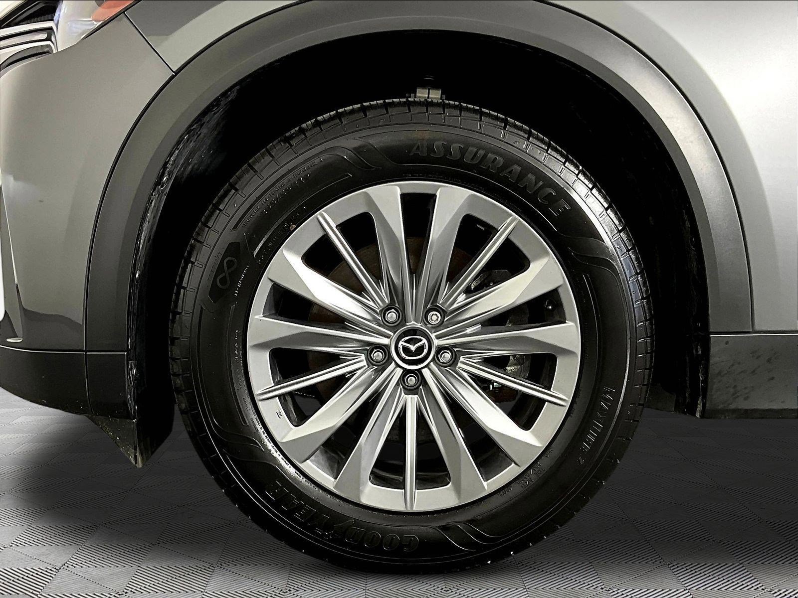 2025 Mazda CX-90 Preferred Package - Photo 31